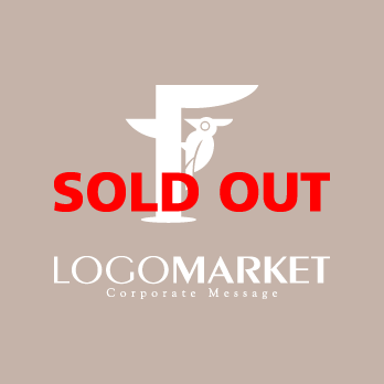 キツツキと鳥と木のロゴ