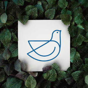 鳥と青とシンプルのロゴ