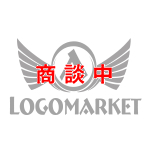 翼とアルファベットとシンプルのロゴ
