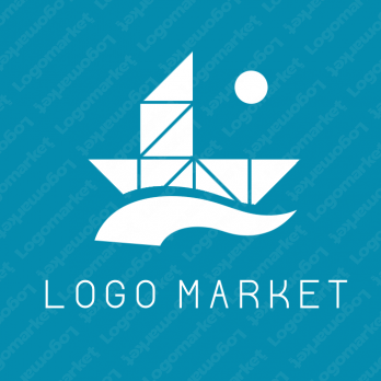 船と海と前進のロゴ