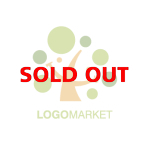 木と笑顔とスマイルのロゴ