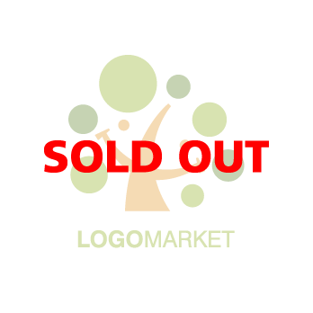 木と笑顔とスマイルのロゴ