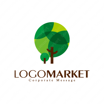 木と成長と寄り添うのロゴ