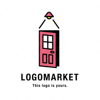 ドアと家と住宅のロゴ