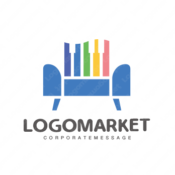 ソファとピアノと虹のロゴ