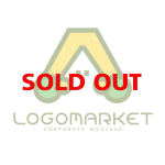 家と屋根と軽快のロゴ