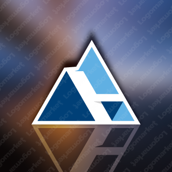 Hと三角と山のロゴ