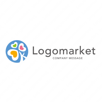 クローバーとKとハートのロゴ