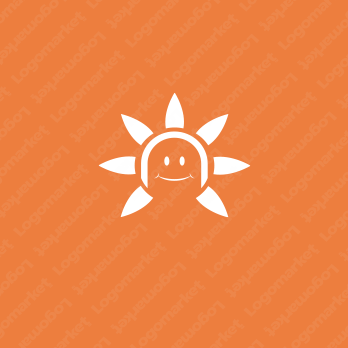 太陽と笑顔とひまわりのロゴ