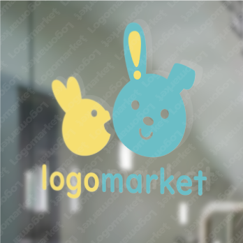幼児教育とうさぎとビックリマークのロゴ