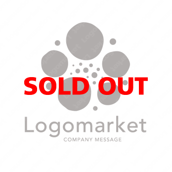 梅と癒しと和モダンのロゴ