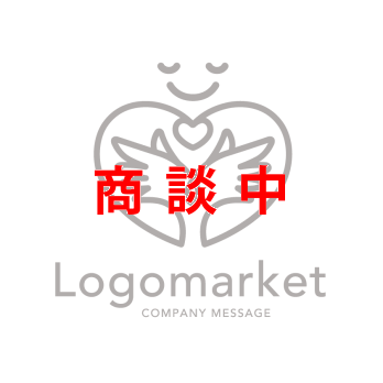 ハートと手と優しいのロゴ