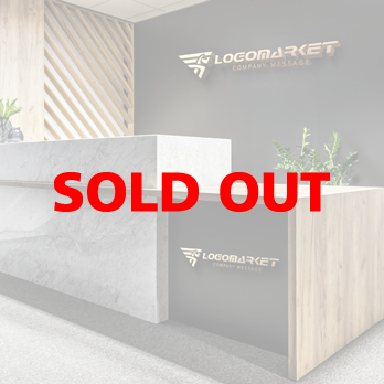 馬と旗と勝利のロゴ