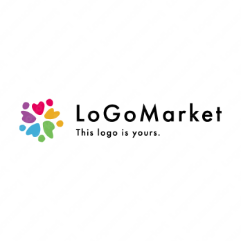 花とハートと明るいのロゴ
