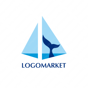 海とクジラと帆のロゴ