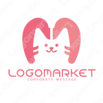 Mと猫とキャラクターのロゴ