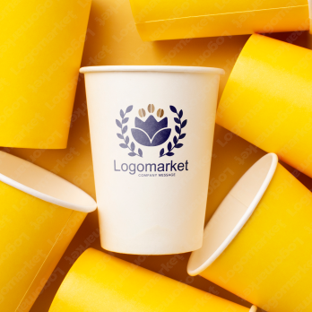 コーヒーとチューリップとナチュラルのロゴ