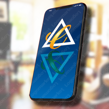 トライアングルと三角とeのロゴ