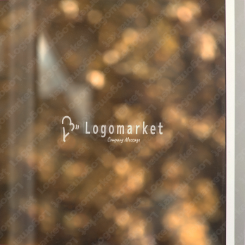 落ち着くと都会的とスタイリッシュのロゴ