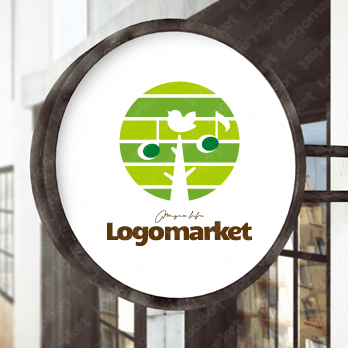 木と音符と小鳥のロゴ