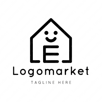 Eと家と笑顔のロゴ