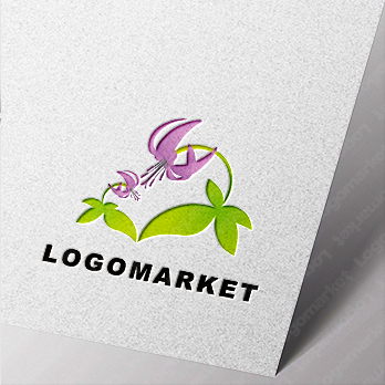 優しさと労りとお花のロゴ