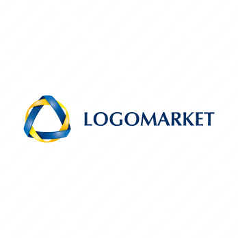 環と輪と三角のロゴ