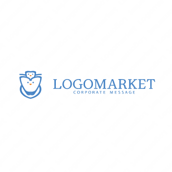 歯とクリニックとキャラクターのロゴ