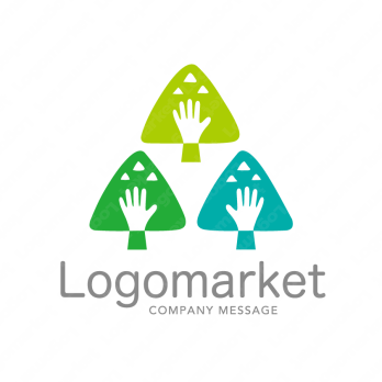 手と森と成長のロゴ