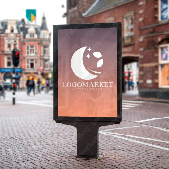 夜明けと月と円のロゴ