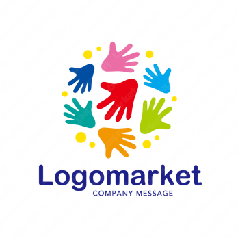 手とカラフルと自由のロゴ