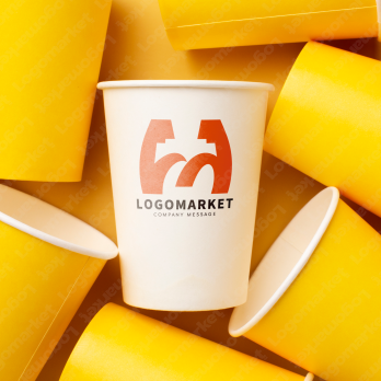 Mとマッスルと筋肉のロゴ