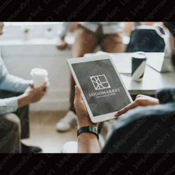 漢字と印と信頼のロゴ