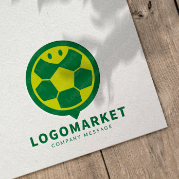 亀とサッカーボールと親しみやすいのロゴ