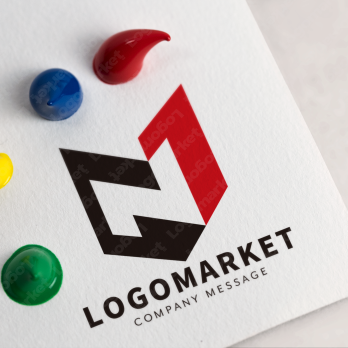 盾とナンバーワンとNのロゴ