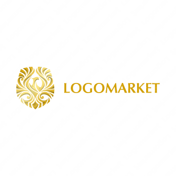 鷹と盾とエンブレムのロゴ