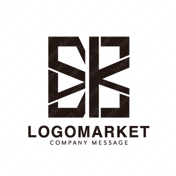 SとKと正方形のロゴ