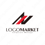 イニシャルと力強いとイノベーションのロゴ