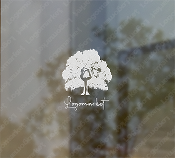 ヨガとティラピスと健康のロゴ