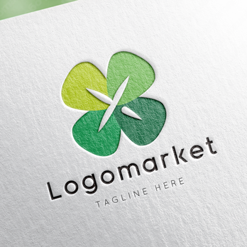 Yと四つ葉とクローバーのロゴ