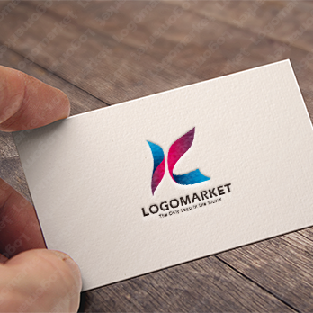 翼と躍動とエネルギーのロゴ