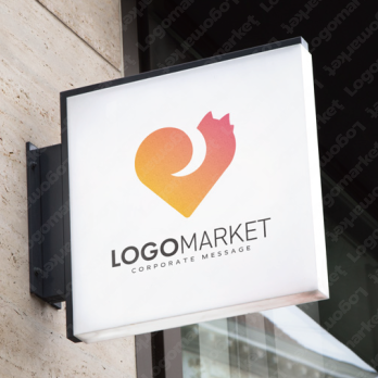 ハートとペットとしっぽのロゴ