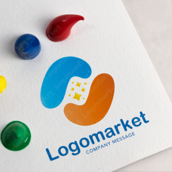 手と幸運と繋がりのロゴ