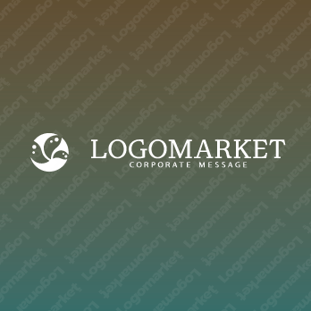 自然と時間と時計のロゴ