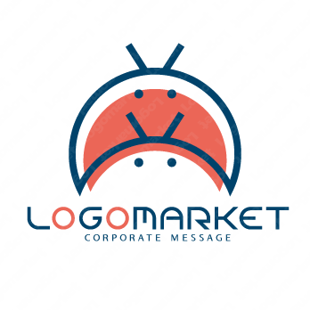 笑顔とキュートとキャラクターのロゴ