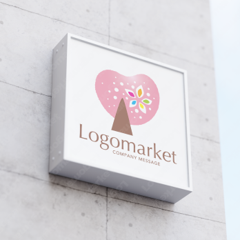 ハートと木と温かみのロゴ