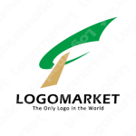 木と矢印と成長のロゴ