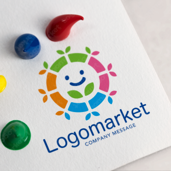 若葉と成長とカラフルのロゴ