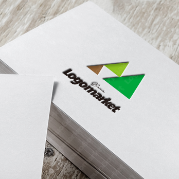 YとMとミニマルのロゴ