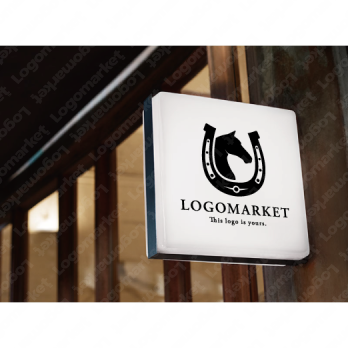 Aとaと虹のロゴ